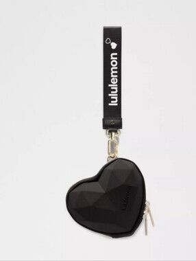 ❤️ NWT Lululemon Heart Wristlet Black *SOLD OUT*